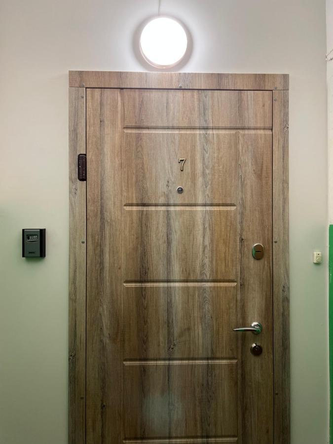 Bell Tower Apartment Плунге Экстерьер фото