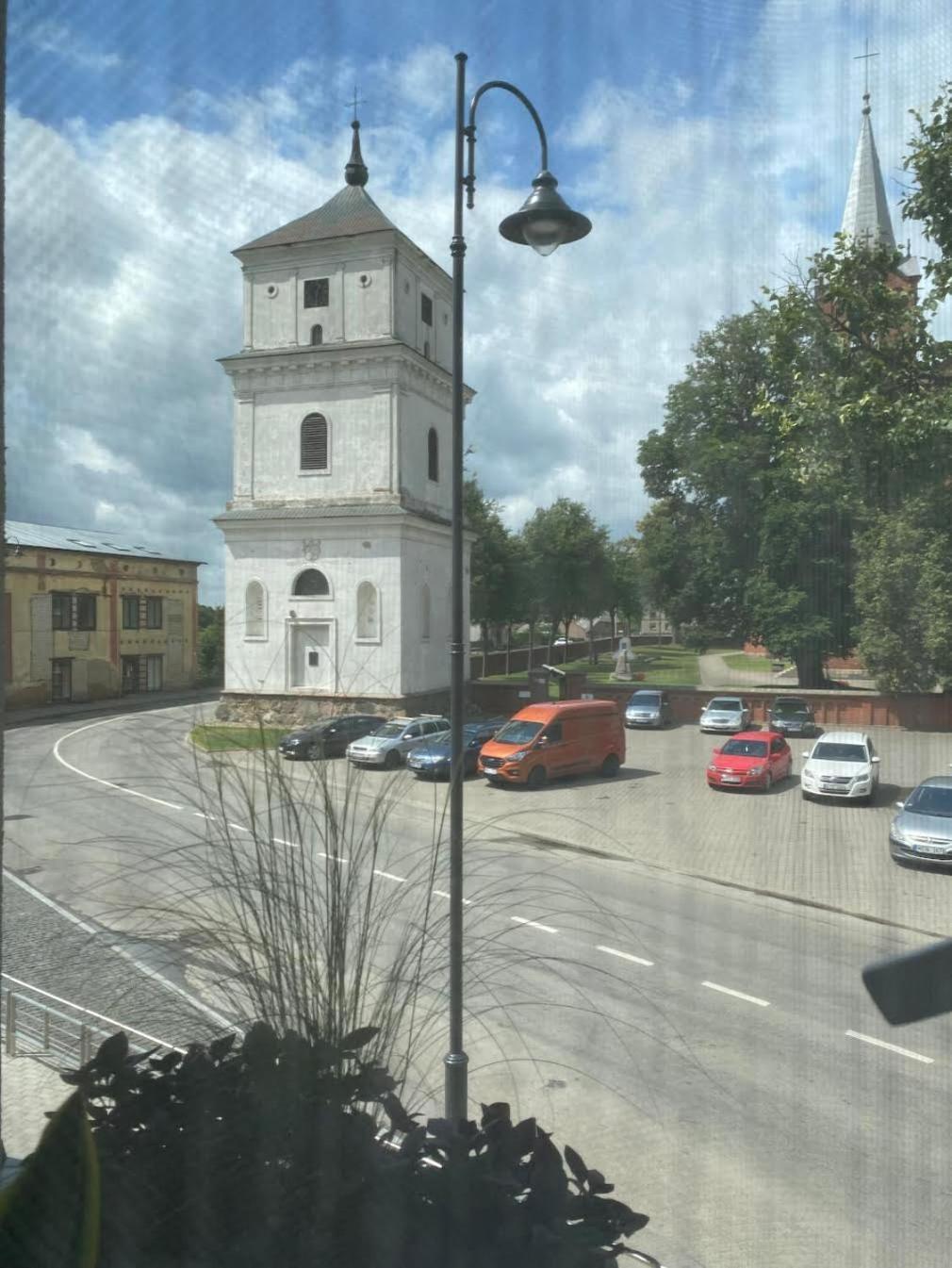 Bell Tower Apartment Плунге Экстерьер фото